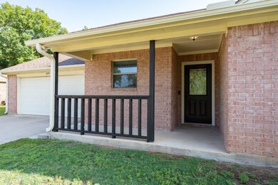 609 E Water St, Weatherford, TX 76086 - photo 5