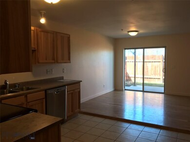 Kitchen and Family Room. Newer appliances.