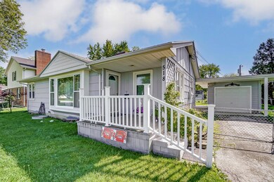 518 S Rauthland Ave, Wapakoneta, OH 45895 - photo 4