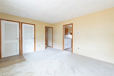 515 Sheelin Rd, Xenia, OH 45385 - photo 4