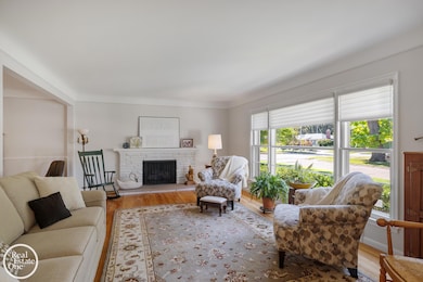 720 Fairford Rd, Grosse Pointe Woods, MI 48236 - photo 7