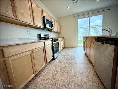 9961 Locking Biner Ave, Las Vegas, NV 89166 - photo 4