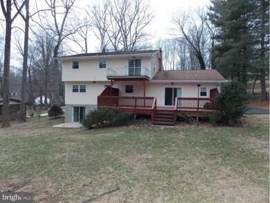 6229 Oak Hill Dr, Sykesville, MD 21784 - photo 3