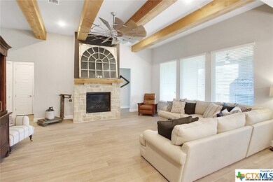 948 Carriage Loop, New Braunfels, TX 78132 - photo 7