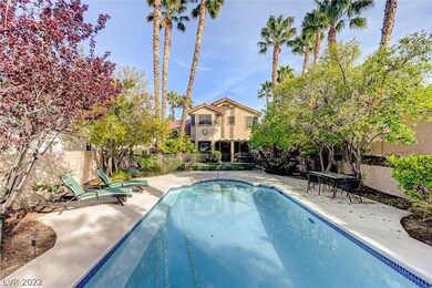 Your Private Backyard Oasis!