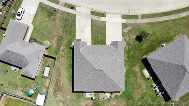 2715 Meadow Wood Place, Claremore, OK 74017 - photo 4