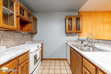 Kitchen 20210914-DW-9311