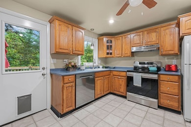 9 Blue Bird Rd, Middletown, CT 06457 - photo 6