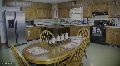 930 Bard Dr, Chambersburg, PA 17202 - photo 3