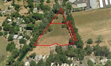 5690 Cedars Rd, Redding, CA 96001 - photo 4