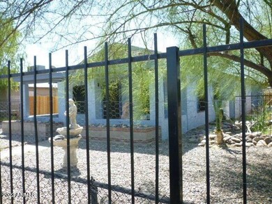 1515SIDEYARD