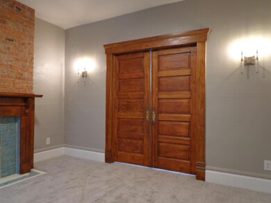 #3 557 Living Room 2