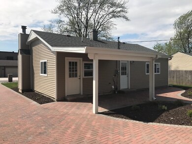 312 Wright St, Crown Point, IN 46307 - photo 2