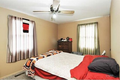 108 Mora Rd, Carpentersville, IL 60110 - photo 6