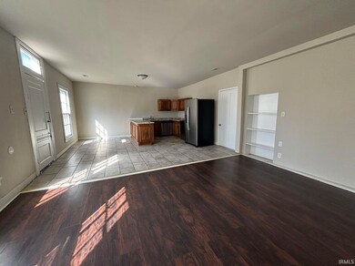 209 Sycamore St, Newburgh, IN 47630 - photo 5