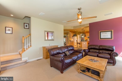 658 Tanglewood Dr, Sykesville, MD 21784 - photo 4