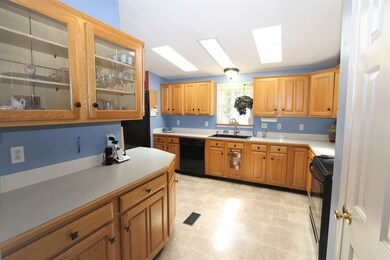 6 Brooklyns Way, Hampstead, NH 03841 - photo 5