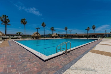 1000 SW 125th Ave unit 214N, Pembroke Pines, FL 33027 - photo 7