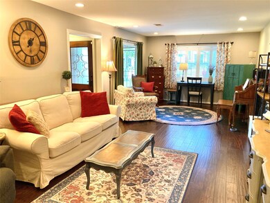 826 Saint Francis Ln, Houston, TX 77079 - photo 2