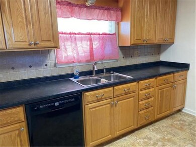 Kitchen with beautiful backsplash