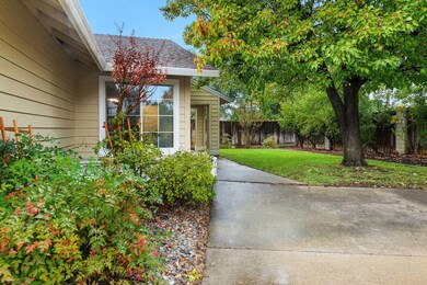 008_redding_duplex_real_estate