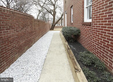 1056 W Barre St, Baltimore, MD 21230 - photo 5