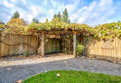 1575 Sandstone Ct S, Salem, OR 97306 - photo 4