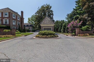 11007 Wickshire Way, Rockville, MD 20852 - photo 2