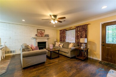 5447 Rowland Rd, Toledo, OH 43613 - photo 3