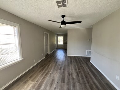 1710 Brookshire St, La Marque, TX 77568 - photo 4