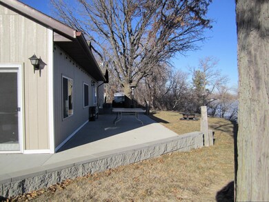 19426 W Lake Loop, Huron, SD 57350 - photo 4