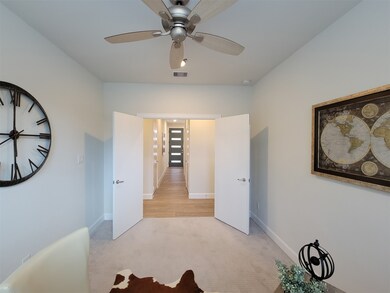 508 W Donovan St unit K, Houston, TX 77091 - photo 3