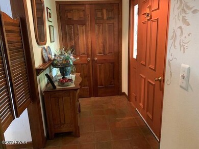 106 Chippy Cole Rd, Milford, PA 18337 - photo 3