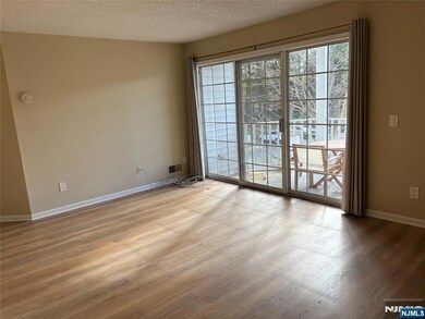 861 Juniper Way, Mahwah, NJ 07430 - photo 4