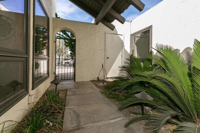 5623 N Palacio Way-4