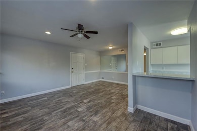 5801 Thunderbird St unit B20, Leander, TX 78645 - photo 7