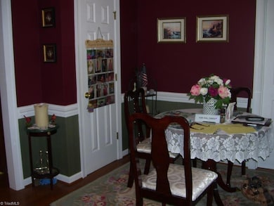 611 Horse Mountain Dr, Asheboro, NC 27205 - photo 2