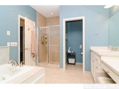 6077 Clarion Cir, Hopkins, MN 55343 - photo 5