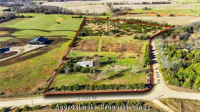 1587 N 450th Rd, Baldwin City, KS 66006 - photo 2