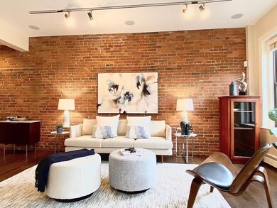 1083 Beacon St unit 4, Brookline, MA 02446 - photo 6