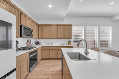 2428 Mankato Dr, Fort Worth, TX 76179 - photo 7