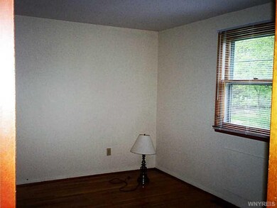 Bedroom. Left side bedroom