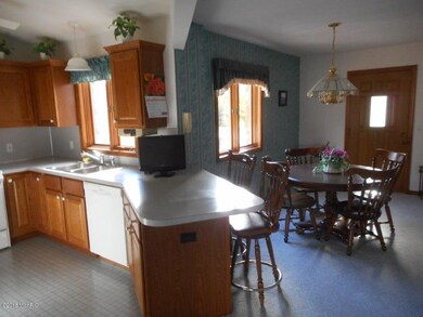 883 Bayou Dr SW unit 168, Byron Center, MI 49315 - photo 7