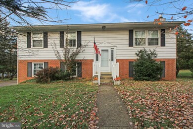 221 Grannery Ln, North Wales, PA 19454 - photo 5