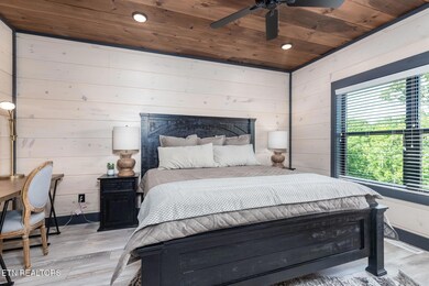 19-web-or-mls-6-bedroom