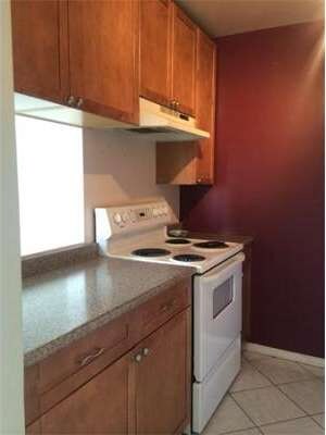 201 Thorndike St unit 21, Lowell, MA 01852 - photo 3