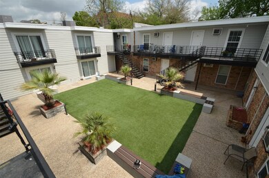 1419 Hawthorne St unit 27, Houston, TX 77006 - photo 2