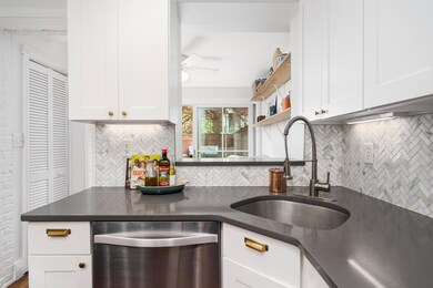 331 Pavonia Ave, Jersey City, NJ 07302 - photo 5