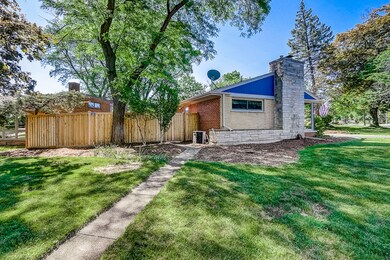 341 S Poplar Ave, Elmhurst, IL 60126 - photo 4