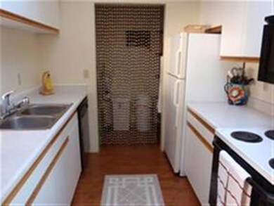 891 Park St unit 202, Oregon, WI 53575 - photo 4